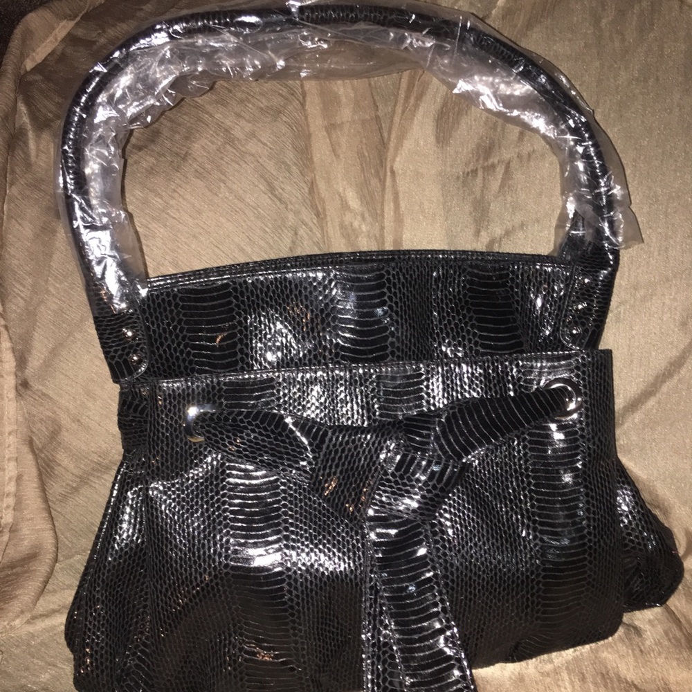👜BeautiControl Purse - Picture 4 of 7